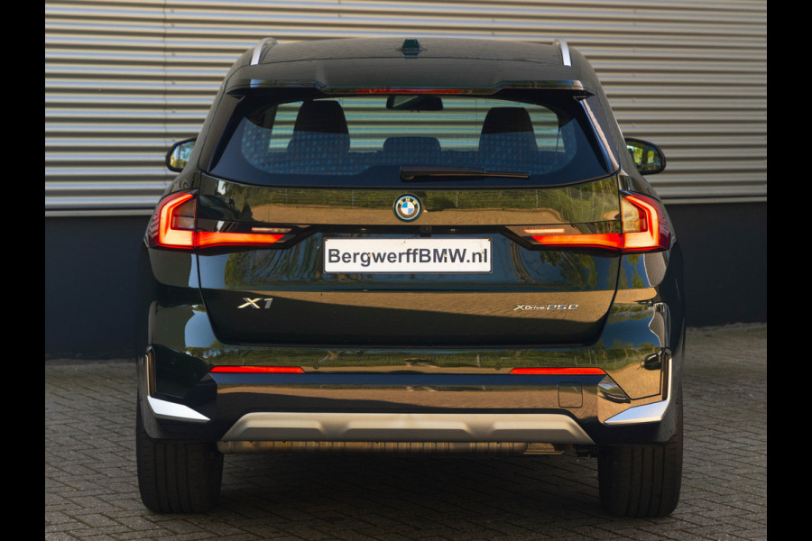BMW X1 xDrive25e xLine - Sportzetels - Camera - Spiegel Pakket