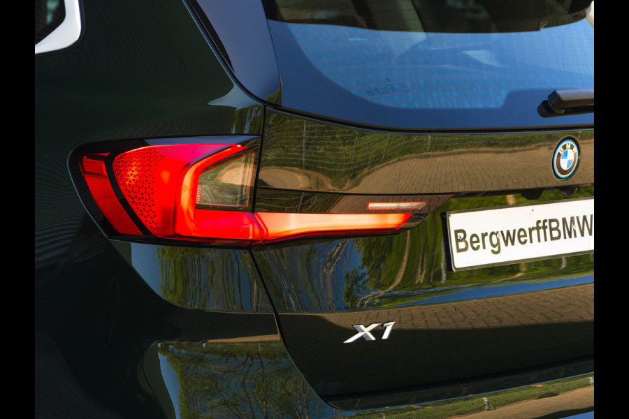 BMW X1 xDrive25e xLine - Sportzetels - Camera - Spiegel Pakket