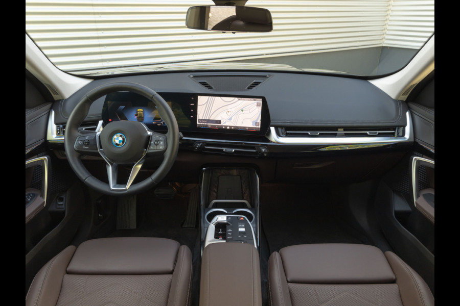 BMW X1 xDrive25e xLine - Sportzetels - Camera - Spiegel Pakket