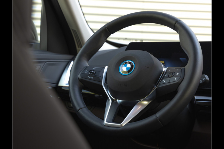 BMW X1 xDrive25e xLine - Sportzetels - Camera - Spiegel Pakket