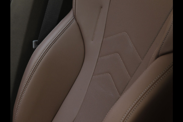 BMW X1 xDrive25e xLine - Sportzetels - Camera - Spiegel Pakket