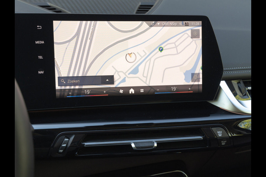 BMW X1 xDrive25e xLine - Sportzetels - Camera - Spiegel Pakket