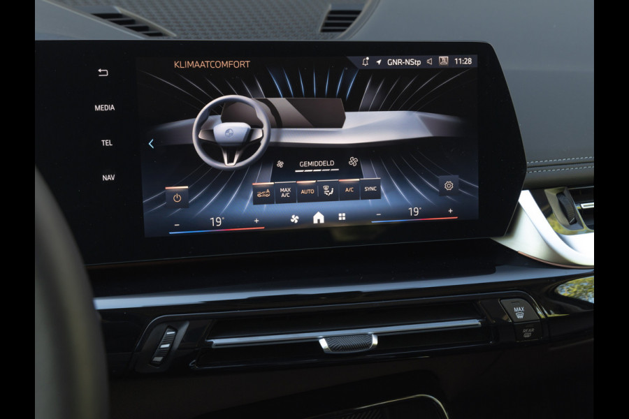 BMW X1 xDrive25e xLine - Sportzetels - Camera - Spiegel Pakket