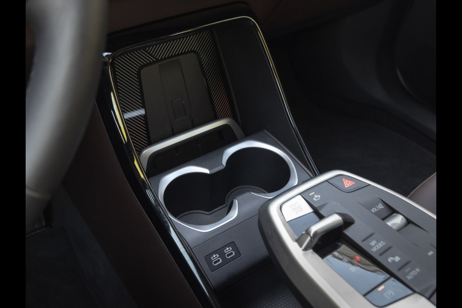 BMW X1 xDrive25e xLine - Sportzetels - Camera - Spiegel Pakket