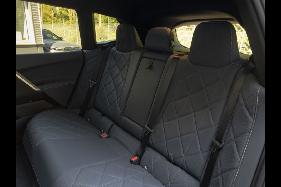 BMW iX xDrive50 - Pano - Driving Ass Prof - Stoelventilatie - Laserlight