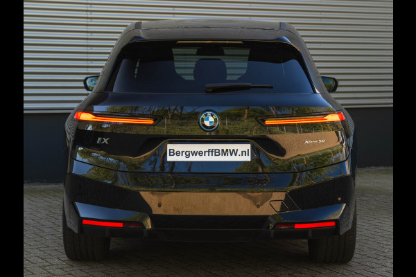 BMW iX xDrive50 - Pano - Driving Ass Prof - Stoelventilatie - Laserlight