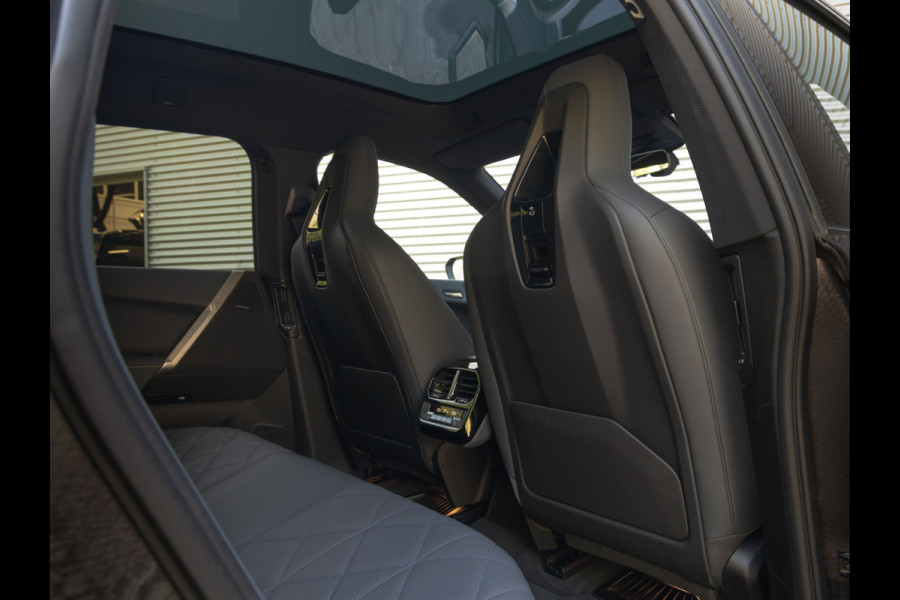 BMW iX xDrive50 - Pano - Driving Ass Prof - Stoelventilatie - Laserlight