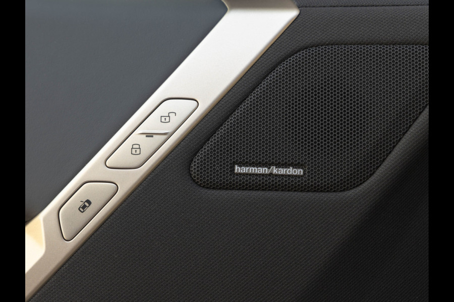 BMW iX xDrive50 - Pano - Driving Ass Prof - Stoelventilatie - Laserlight