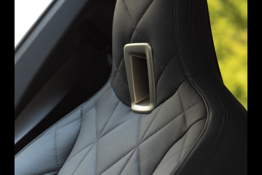 BMW iX xDrive50 - Pano - Driving Ass Prof - Stoelventilatie - Laserlight
