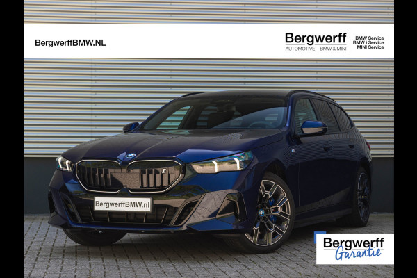 BMW i5 Touring eDrive40 M-Sport Pro - Pano - Onderstel Prof - Driving Ass Prof - Harman Kardon