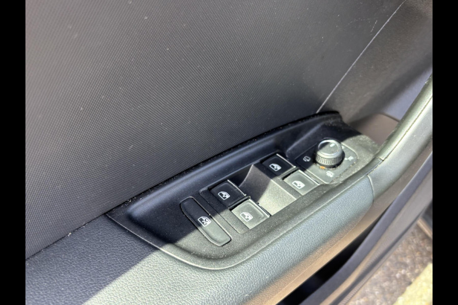 Audi A1 Sportback 25 TFSI Pro Line NAVI BY CARPLAY | VIRTUAL DASH | RIJKLAAR INCL. 12 MND. BOVAGGARANTIE
