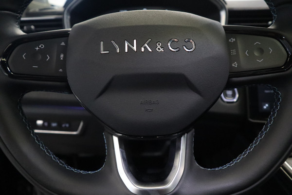 Lynk & Co 01 1.5 180pk Navigatie Panoramadak Memoriestoelen Stoelverwarming 360Camera 20LMV