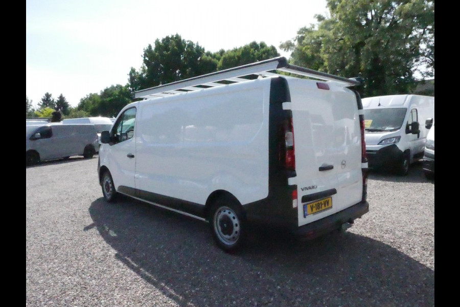 Opel Vivaro 1.6 CDTI 120PK, L2H1, Airco
