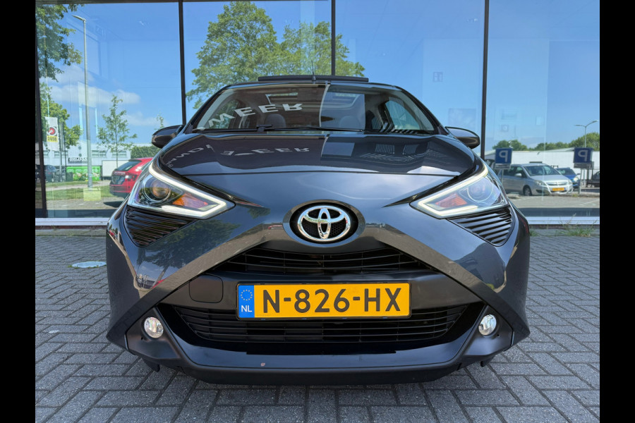 Toyota Aygo 1.0 VVT-i x-joy cabrio - Navi - Climate - Org.NL