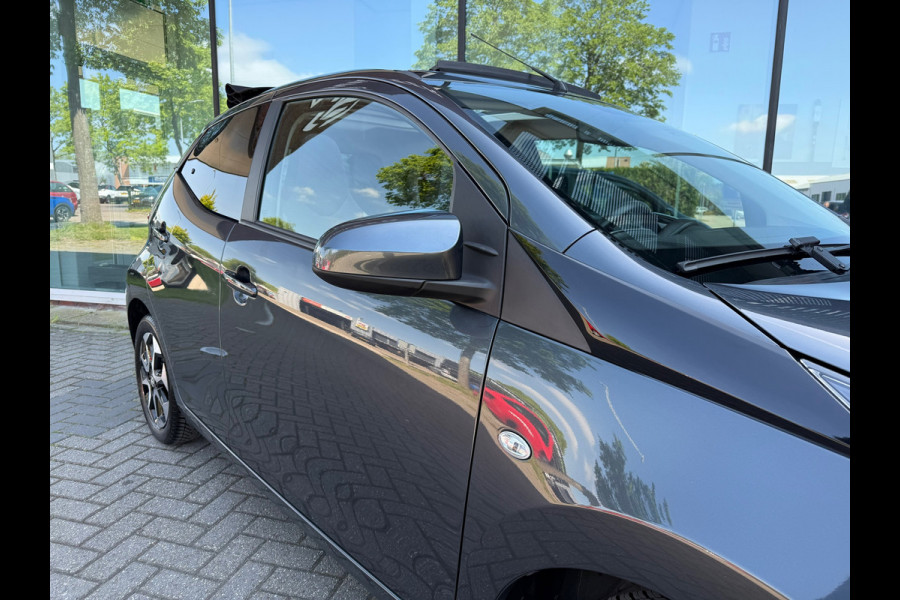 Toyota Aygo 1.0 VVT-i x-joy cabrio - Navi - Climate - Org.NL