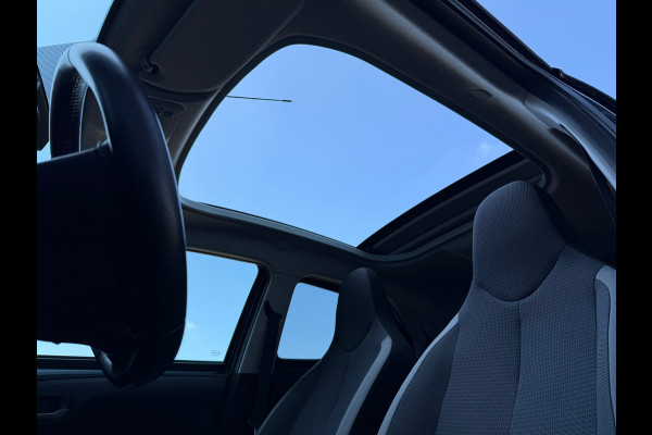 Toyota Aygo 1.0 VVT-i x-joy cabrio - Navi - Climate - Org.NL