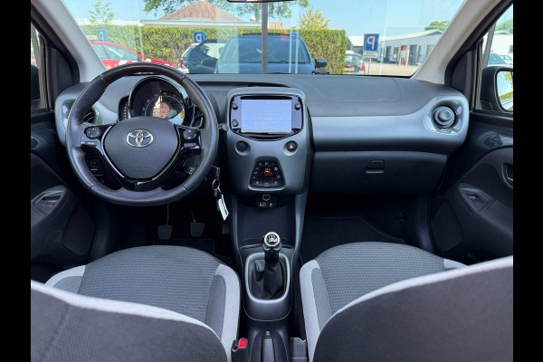 Toyota Aygo 1.0 VVT-i x-joy cabrio - Navi - Climate - Org.NL