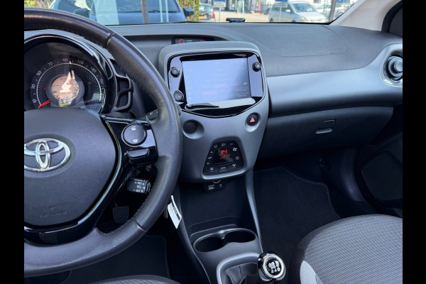 Toyota Aygo 1.0 VVT-i x-joy cabrio - Navi - Climate - Org.NL