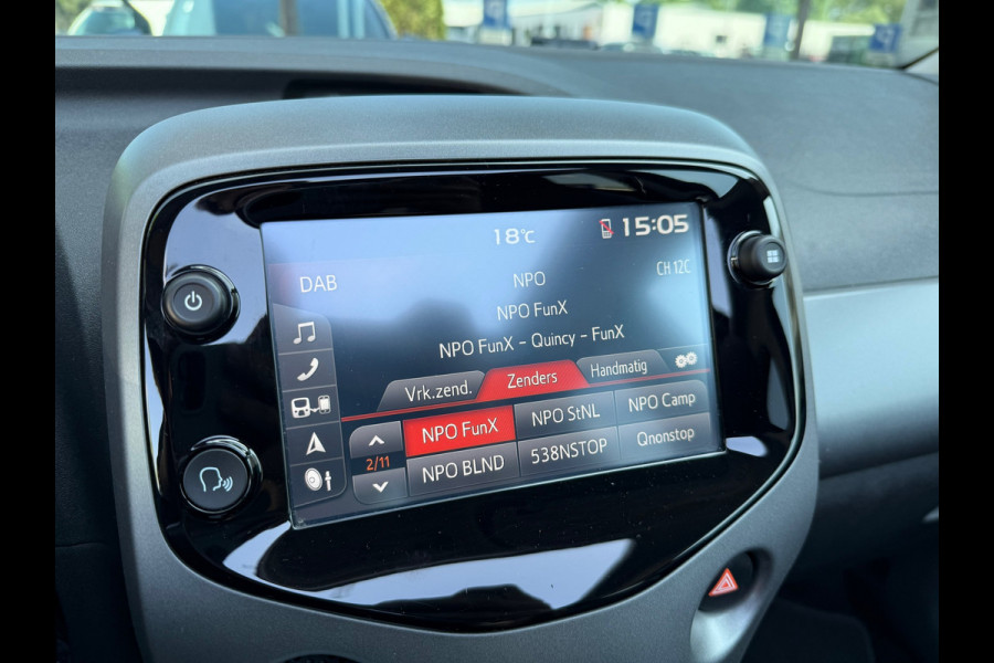 Toyota Aygo 1.0 VVT-i x-joy cabrio - Navi - Climate - Org.NL