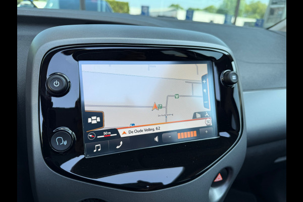 Toyota Aygo 1.0 VVT-i x-joy cabrio - Navi - Climate - Org.NL