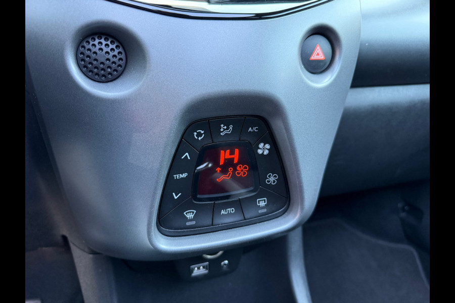 Toyota Aygo 1.0 VVT-i x-joy cabrio - Navi - Climate - Org.NL