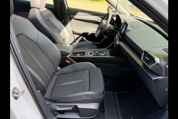 CUPRA Formentor 1.4 e-Hybrid Performance l Pano l Camera l Climate l Dab+ l Navi l Virtual l Sfeerverlichting l
