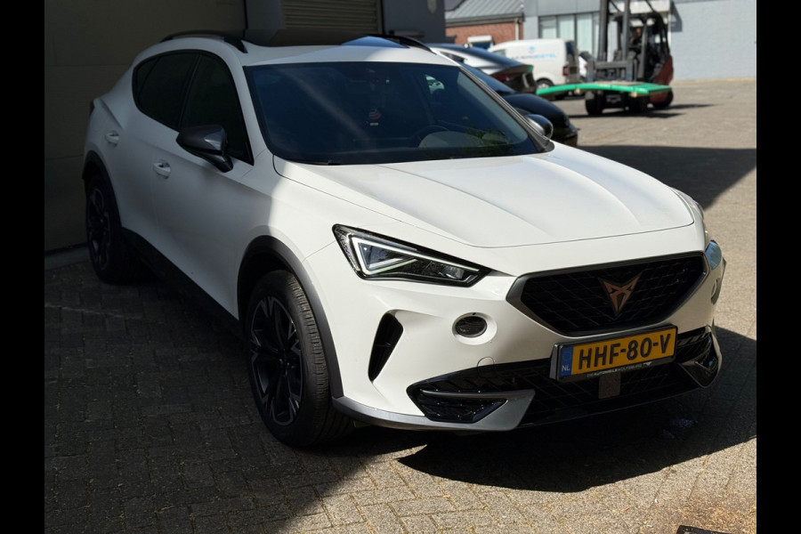 CUPRA Formentor 1.4 e-Hybrid Performance l Pano l Camera l Climate l Dab+ l Navi l Virtual l Sfeerverlichting l
