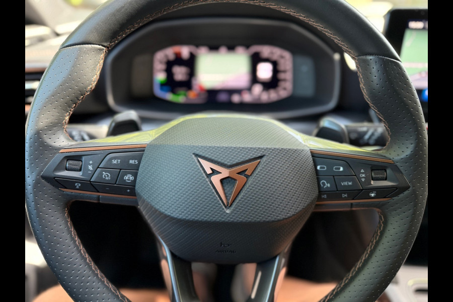 CUPRA Formentor 1.4 e-Hybrid Performance l Pano l Camera l Climate l Dab+ l Navi l Virtual l Sfeerverlichting l