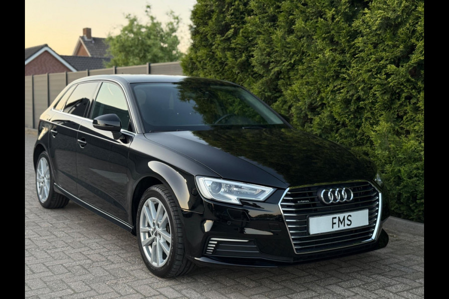 Audi A3 Sportback 40 e-tron Advance Sport Camera CarPlay