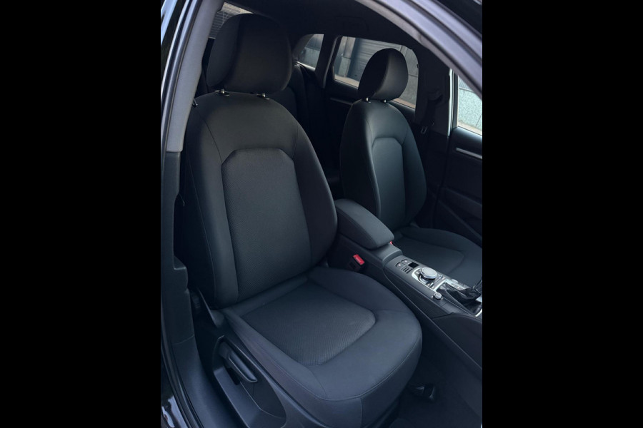 Audi A3 Sportback 40 e-tron Advance Sport Camera CarPlay