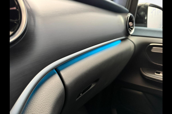 Mercedes-Benz Eqv 300 L3 - 8 pers. Vol opties - Leer - EQV interieur - exterieur - camera - incl. Garantie