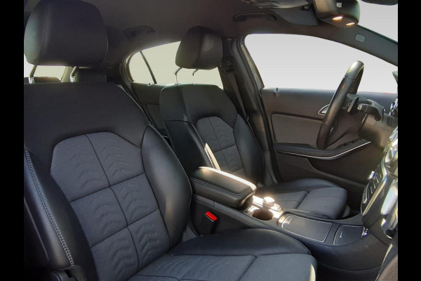 Mercedes-Benz GLA 180 Business Solution | automaat |