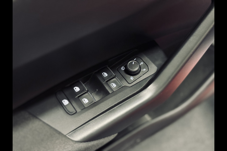 Volkswagen Polo 1.0 TSI 110PK DSG R-Line Business | Panorama | IQ | Beats | Virtual Pro