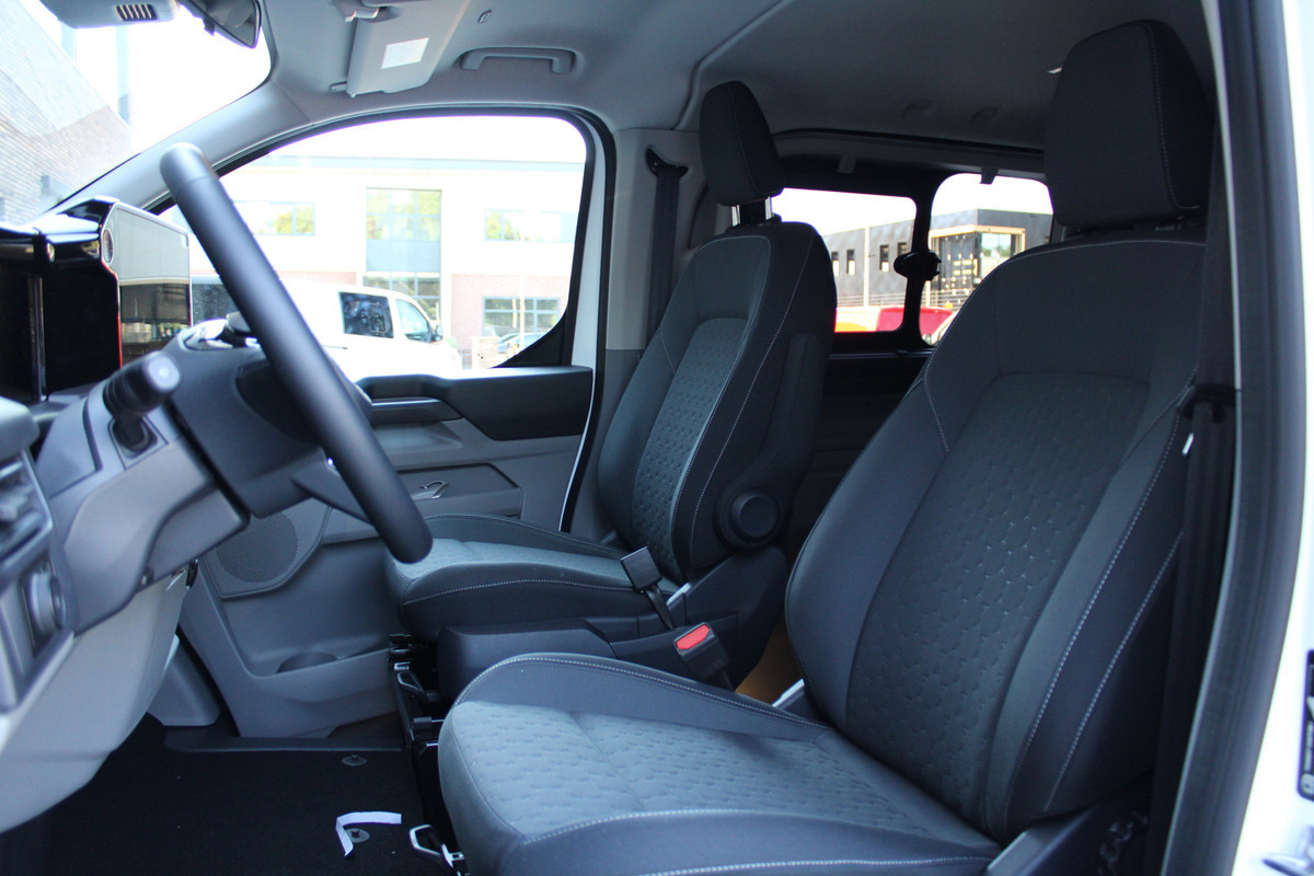 Ford Transit Custom 320 2.0 TDCI L2H1 Limited DC 170pk - Adaptive Cruise - Navi - 2x Schuifdeur - Verwarmd stuur - 70l tank - 17" LM velgen - Rijkla Ford Transit Custom 320 2.0 TDCI L2H1 Limited DC 170pk - Adaptive Cruise - Navi - 2x Schuifdeur - Verwarmd stuur - 70l tank - 17" LM velgen - Rijkla