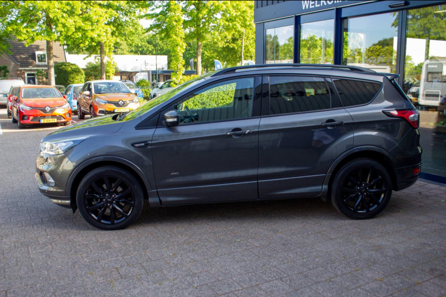 Ford Kuga 1.5 EcoBoost ST Line|Prijs rijklaar incl 12 mnd garantie| Pano Navi Elek trekhaak Carplay Stuur en stoelverwarming PDC