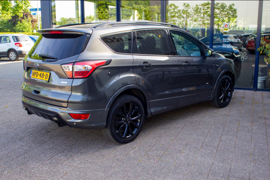 Ford Kuga 1.5 EcoBoost ST Line|Prijs rijklaar incl 12 mnd garantie| Pano Navi Elek trekhaak Carplay Stuur en stoelverwarming PDC