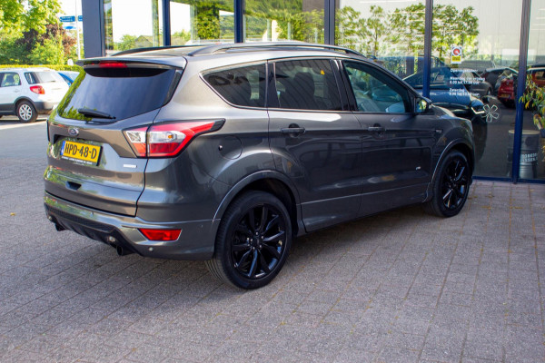 Ford Kuga 1.5 EcoBoost ST Line|Prijs rijklaar incl 12 mnd garantie| Pano Navi Elek trekhaak Carplay Stuur en stoelverwarming PDC