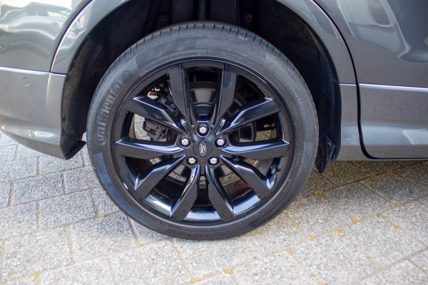 Ford Kuga 1.5 EcoBoost ST Line|Prijs rijklaar incl 12 mnd garantie| Pano Navi Elek trekhaak Carplay Stuur en stoelverwarming PDC