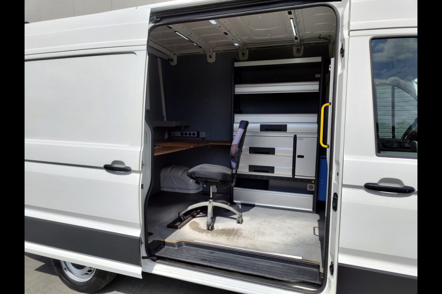 Volkswagen Crafter 30 2.0TDI L3H2 Airco Camera Navi Ingebouwd kantoor Bluetooth EURO6 Betonplex vloer Wandbekleding Schuifdeur Buro 2.500kg trekvermogen keurige bus!
