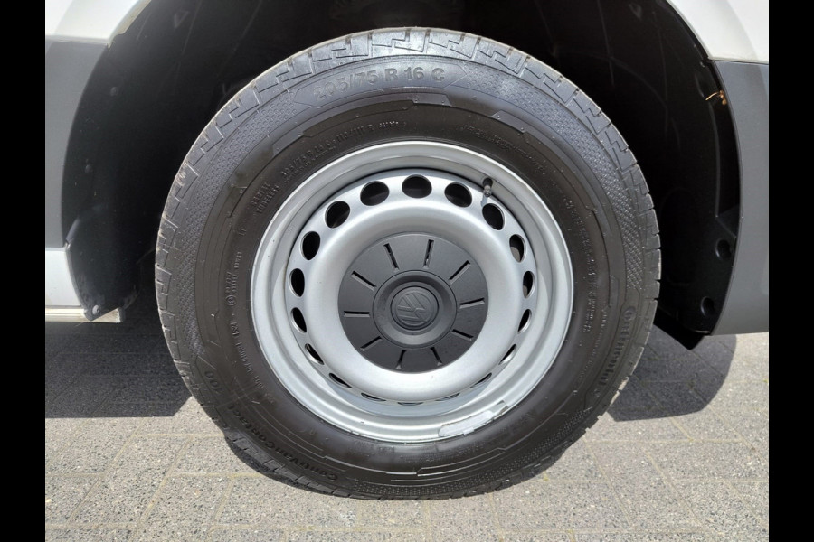 Volkswagen Crafter 30 2.0TDI L3H2 Airco Camera Navi Ingebouwd kantoor Bluetooth EURO6 Betonplex vloer Wandbekleding Schuifdeur Buro 2.500kg trekvermogen keurige bus!