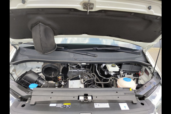 Volkswagen Crafter 30 2.0TDI L3H2 Airco Camera Navi Ingebouwd kantoor Bluetooth EURO6 Betonplex vloer Wandbekleding Schuifdeur Buro 2.500kg trekvermogen keurige bus!