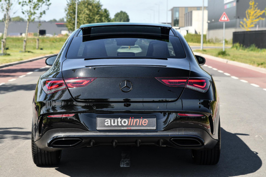 Mercedes-Benz CLA-Klasse 180 AMG Night ed. Pano, Camera, Sfeer, CarPlay, 19''!