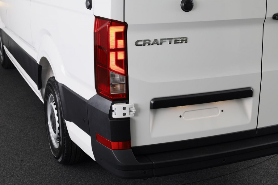 Volkswagen Crafter Comfortline L3H3 2.0 TDI EU6 140 pk GVW 3.5T
