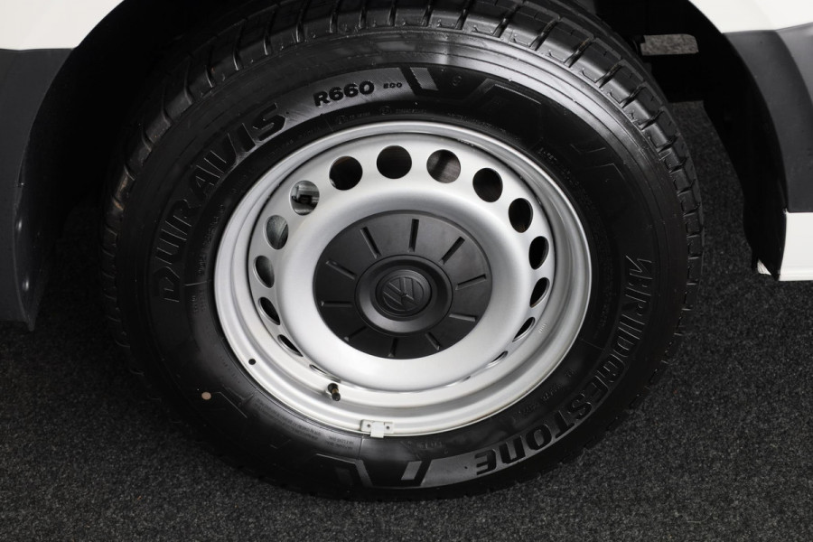 Volkswagen Crafter Highline L3H3 2.0 TDI EU6 140 pk 3.5T Automaat