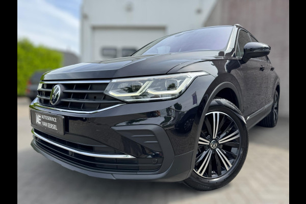 Volkswagen Tiguan 1.5 TSI Life Business United VIRT COCKPIT / IQ LIGHT / ZWARTE HEMEL / ACC / STOELVERW. / ECC / FULL OPTION