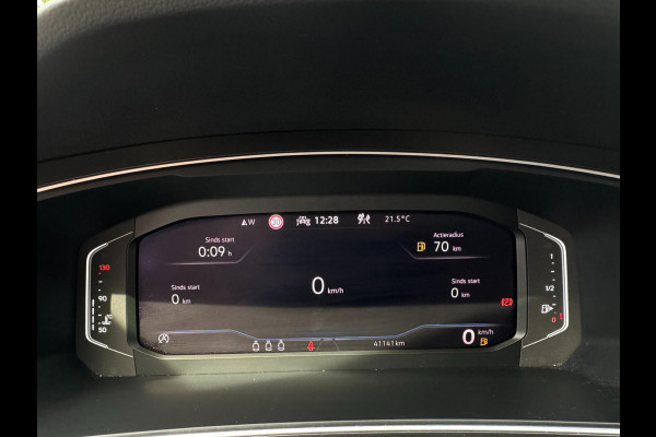 Volkswagen Tiguan 1.5 TSI Life Business United VIRT COCKPIT / IQ LIGHT / ZWARTE HEMEL / ACC / STOELVERW. / ECC / FULL OPTION