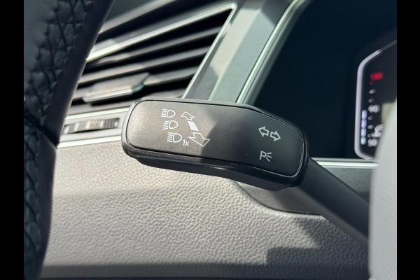 Volkswagen Tiguan 1.5 TSI Life Business United VIRT COCKPIT / IQ LIGHT / ZWARTE HEMEL / ACC / STOELVERW. / ECC / FULL OPTION