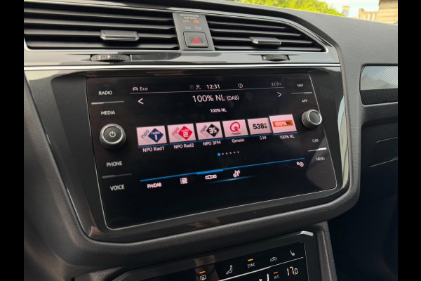 Volkswagen Tiguan 1.5 TSI Life Business United VIRT COCKPIT / IQ LIGHT / ZWARTE HEMEL / ACC / STOELVERW. / ECC / FULL OPTION