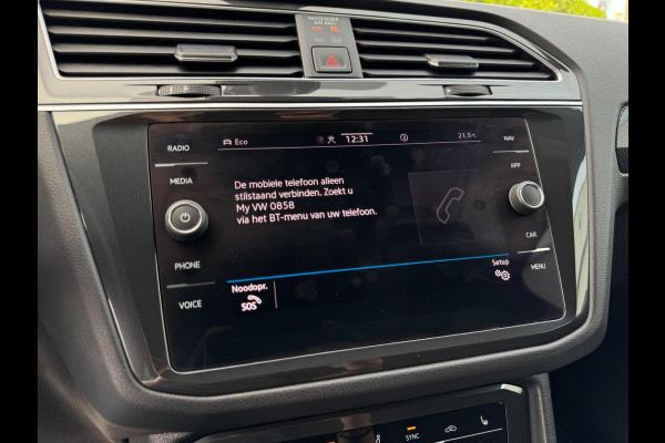 Volkswagen Tiguan 1.5 TSI Life Business United VIRT COCKPIT / IQ LIGHT / ZWARTE HEMEL / ACC / STOELVERW. / ECC / FULL OPTION