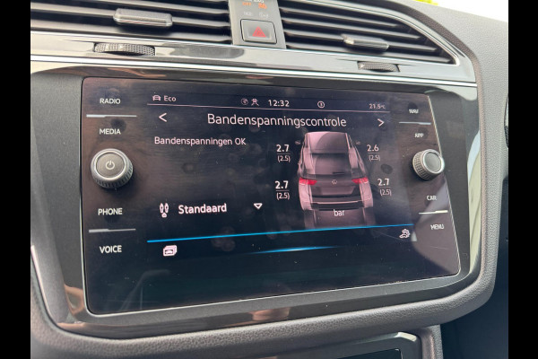 Volkswagen Tiguan 1.5 TSI Life Business United VIRT COCKPIT / IQ LIGHT / ZWARTE HEMEL / ACC / STOELVERW. / ECC / FULL OPTION